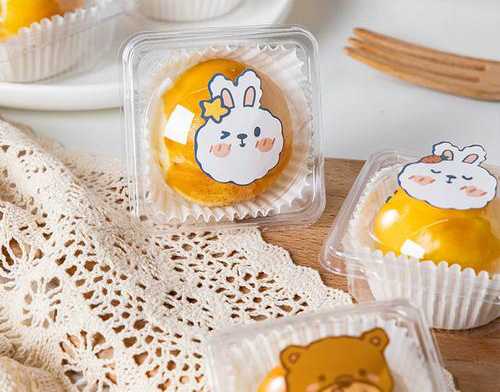 全自動蛋黃酥盒裝月餅托盤泡殼封口機(jī)：傳承經(jīng)典，創(chuàng)新包裝