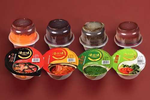 高效自動(dòng)化，引領(lǐng)火鍋底料新風(fēng)尚：醬料灌裝封口包裝一體化解決方案