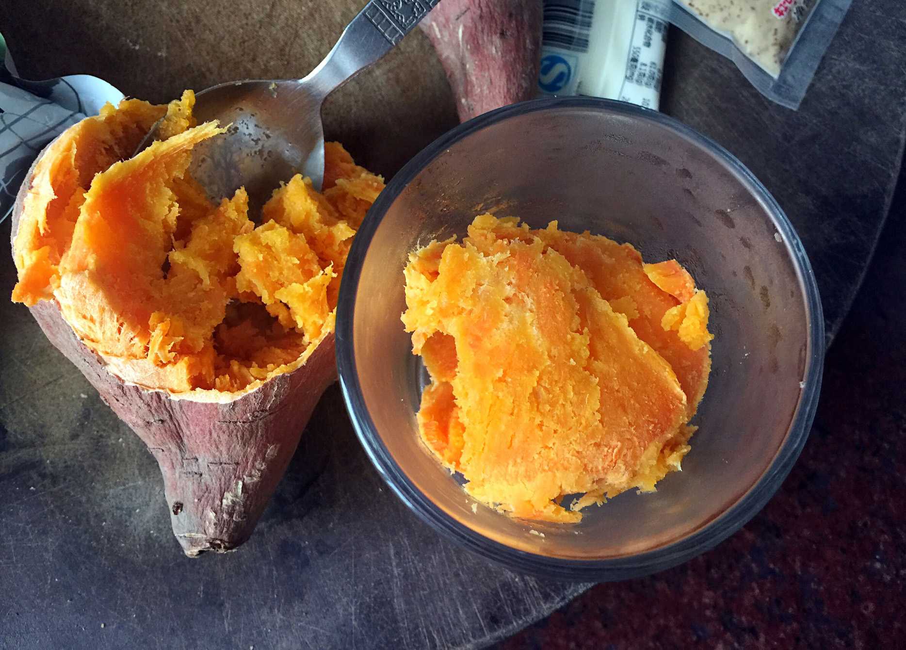 紅薯粑粑、紅薯泥灌裝機(jī)——食品加工企業(yè)的理想選擇，引領(lǐng)生產(chǎn)新潮流