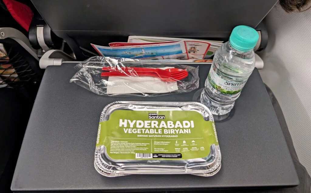 超越包裝，智馭云端味覺的精密藝術(shù)——呂工機(jī)械全自動(dòng)航空餐盒包裝生產(chǎn)線